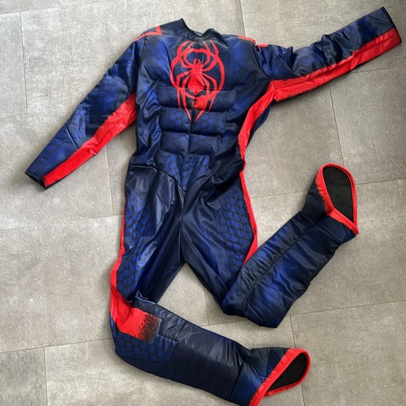 Spider-Man Miles Morales costume - Picture 3 of 7